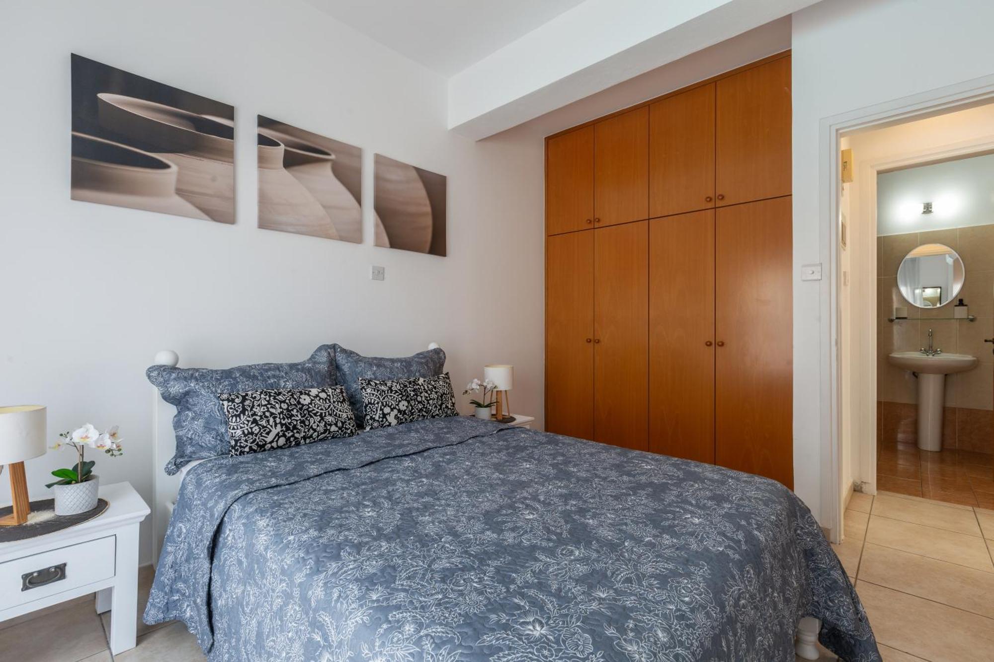 Beautiful One Bed Apartment In Paphos Bagian luar foto